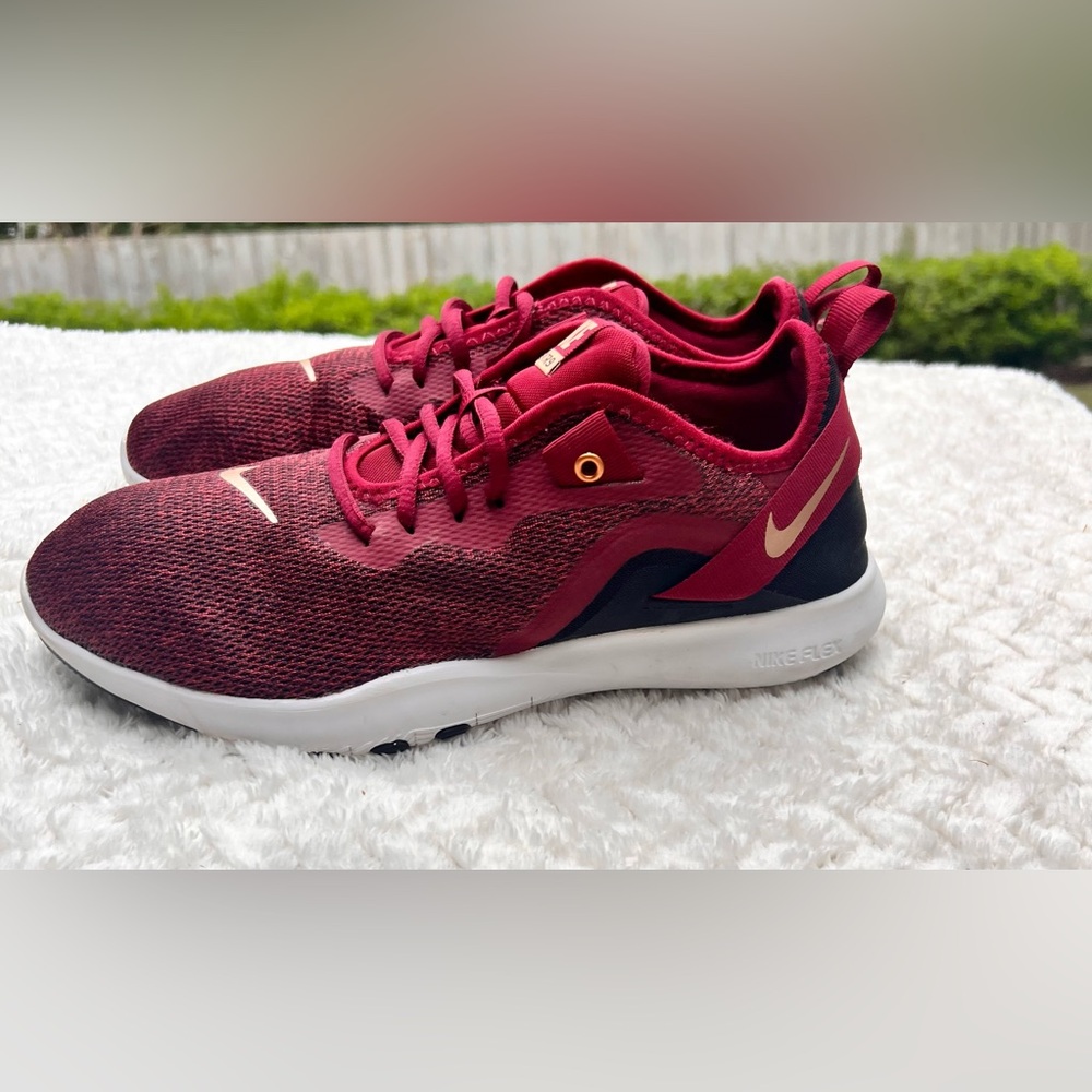 NWOT Nike Flex TR 9 Maroon Red Gold Training Shoes Women’s 8.5 - Picture 8 of 12
